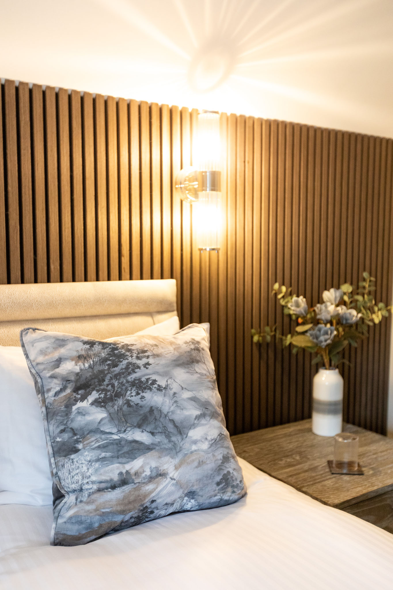 Binary Bar and Restaurant