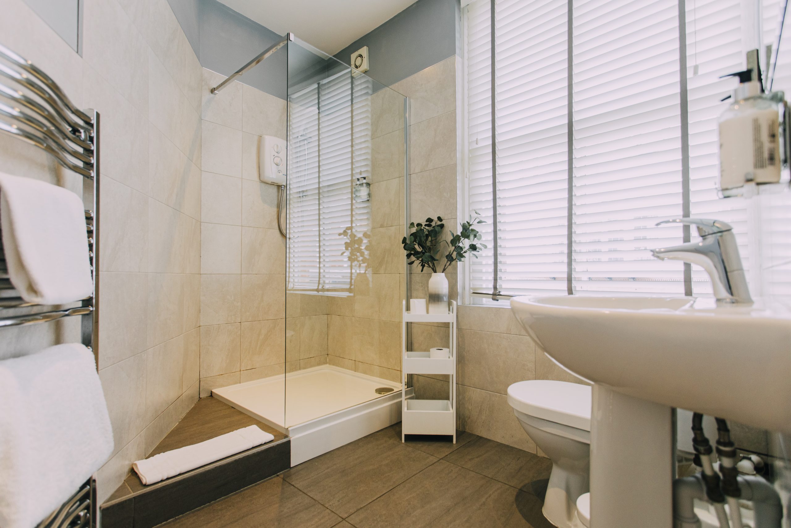 Binary Bar and Restaurant